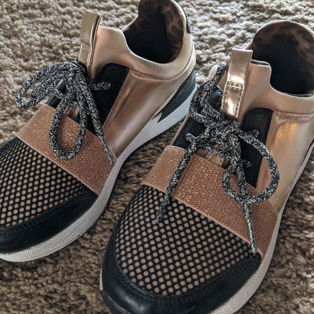 Sneaker